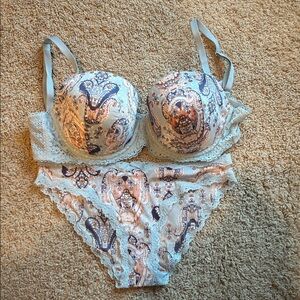 Brand new Victorias Secret Dream Angels lined demi bra &matching panty
